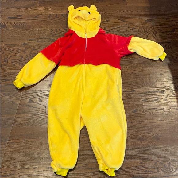 Amazon Other - Winne the Pooh Onesie